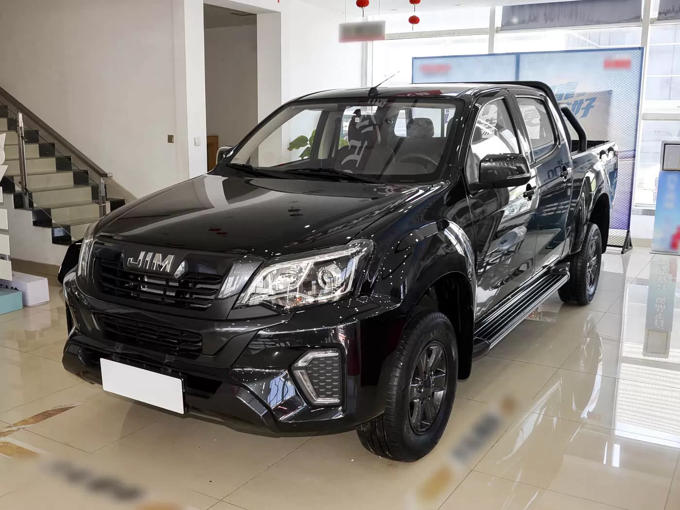شاحنة بيك اب Isuzu RE-MAX 2.8T Manual 2WD - شاحنة بيك اب عالية الأداء من حيث التكلفة للبيع