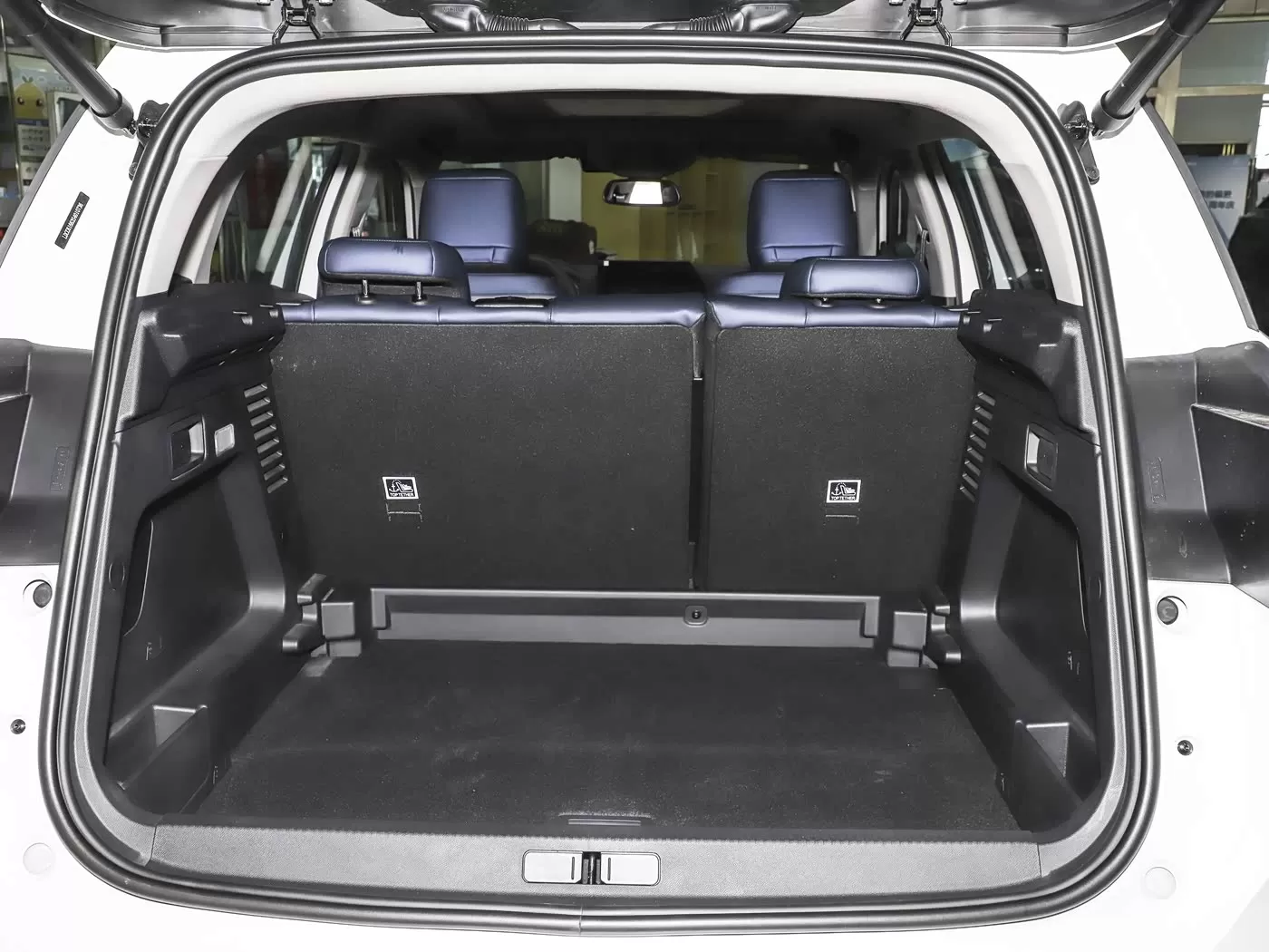 سيارة سيتروين C5 Aircross 2026، طراز 400 حصان، الإصدار الفاخر – للتصدير إلى الصين كسيارات مستعملة