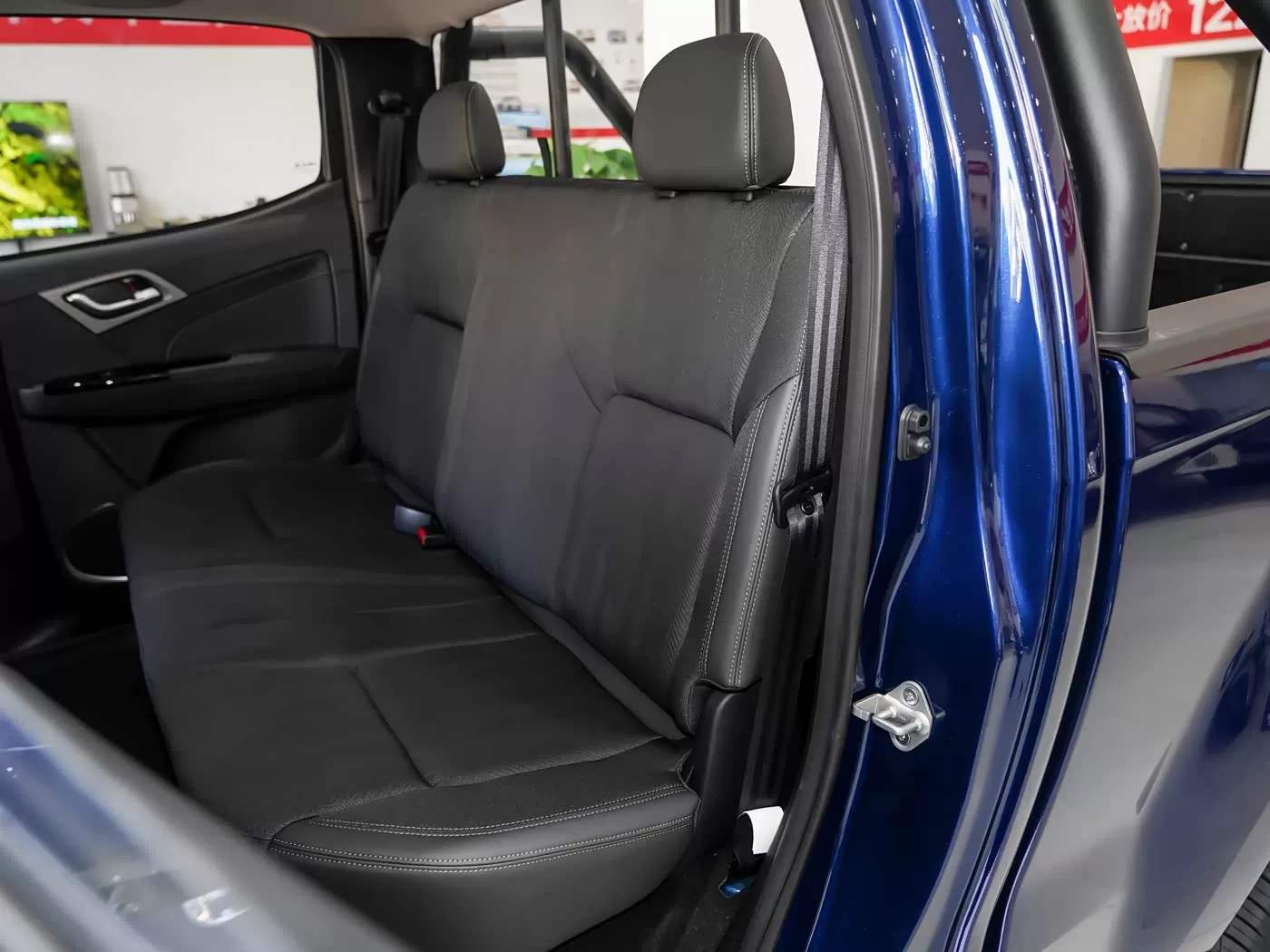 Silu Auto Export - شاحنات بيك اب ايسوزو عالية الأداء من حيث التكلفة