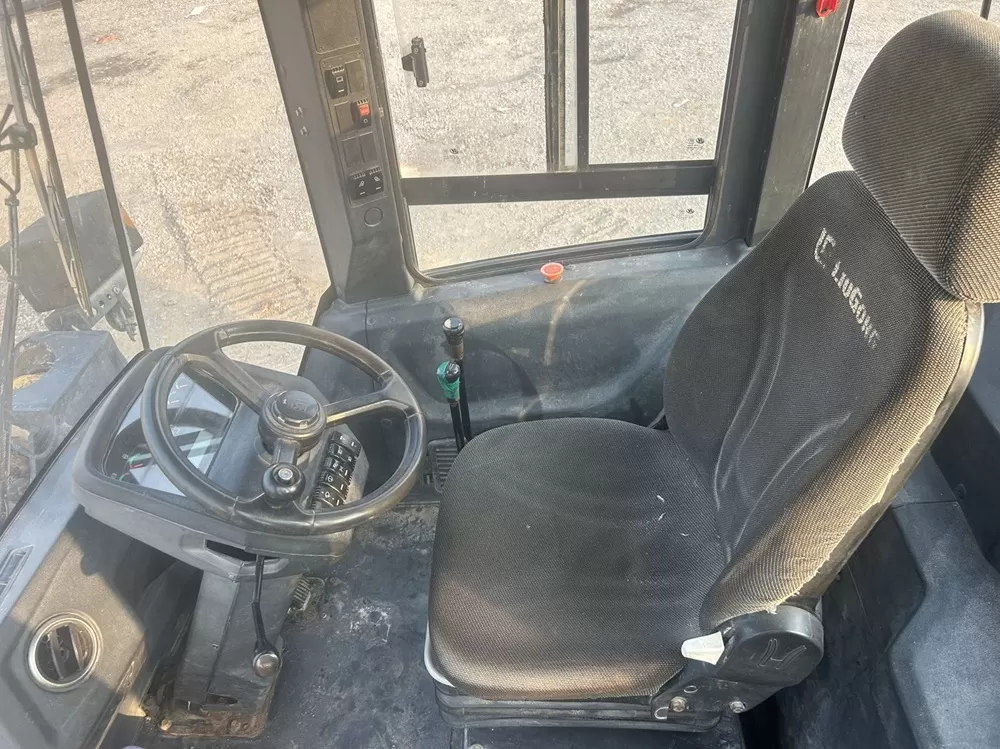 لودر LiuGong 856H مستعمل موديل 2021 بجودة ممتازة